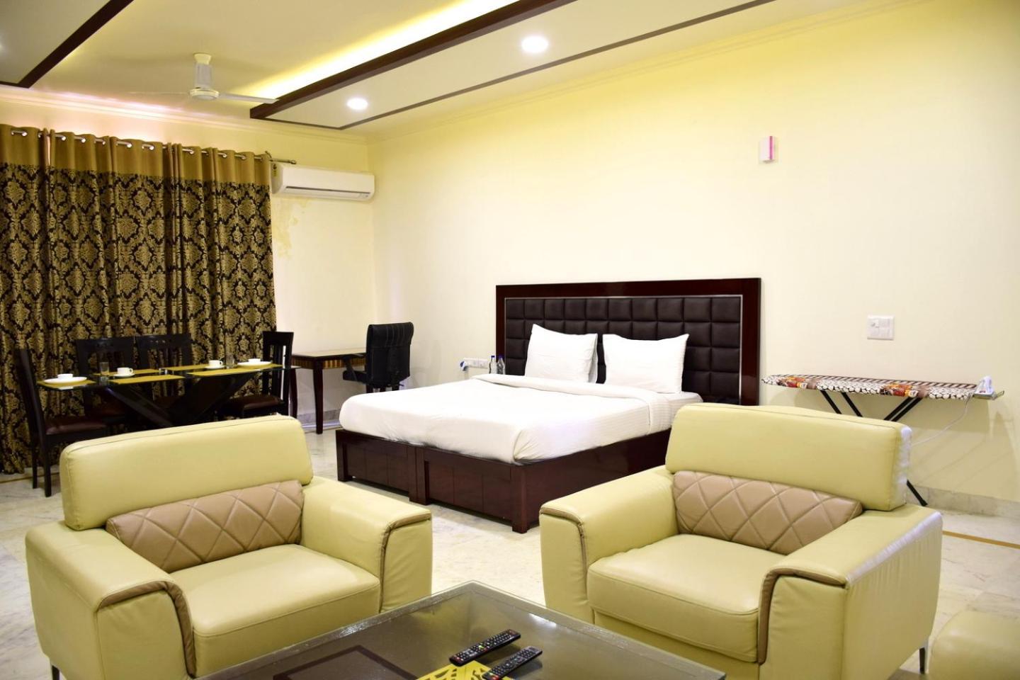 When In Gurgaon - Artemis Hospital 1 Min Walk, Fortis & Medanta 4 Mins Drive Exterior photo