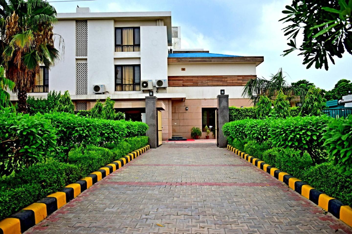 When In Gurgaon - Artemis Hospital 1 Min Walk, Fortis & Medanta 4 Mins Drive Exterior photo