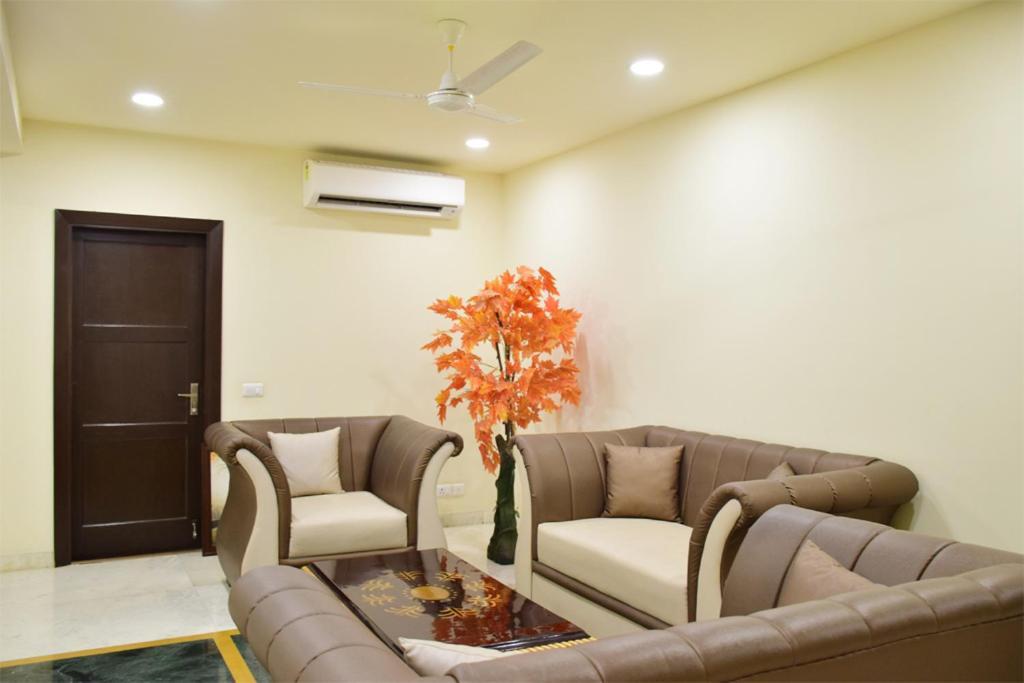 When In Gurgaon - Artemis Hospital 1 Min Walk, Fortis & Medanta 4 Mins Drive Exterior photo