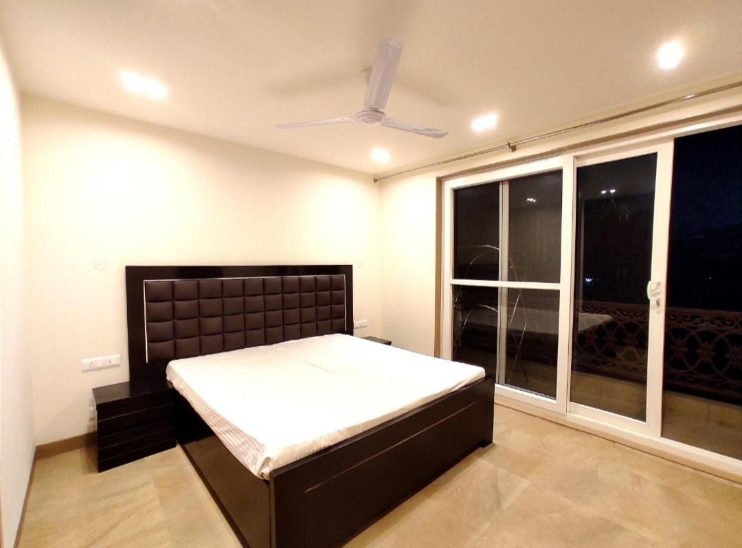 When In Gurgaon - Artemis Hospital 1 Min Walk, Fortis & Medanta 4 Mins Drive Exterior photo